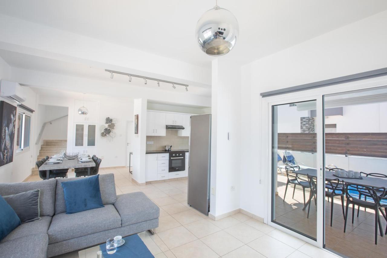 Elite Luxury Villa Paralimni Exterior foto