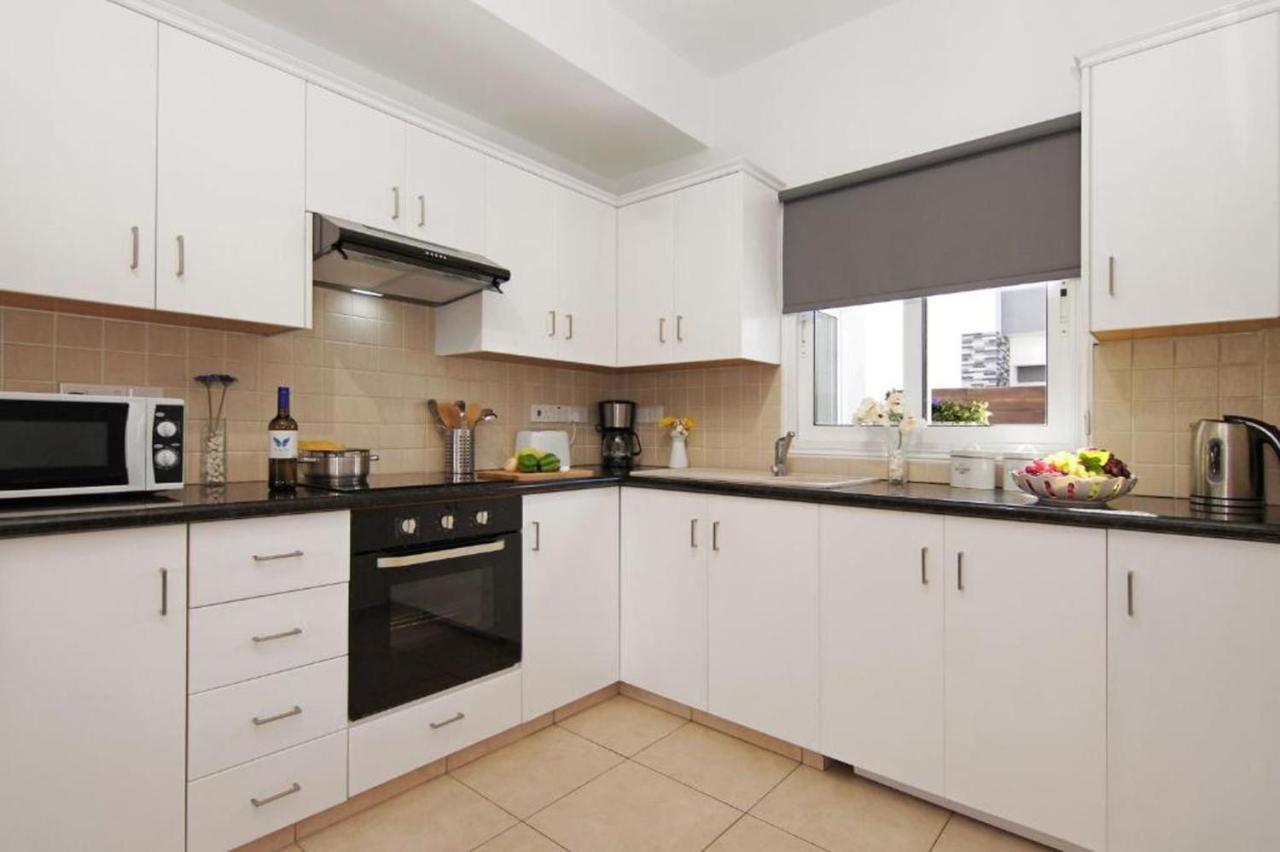 Elite Luxury Villa Paralimni Exterior foto