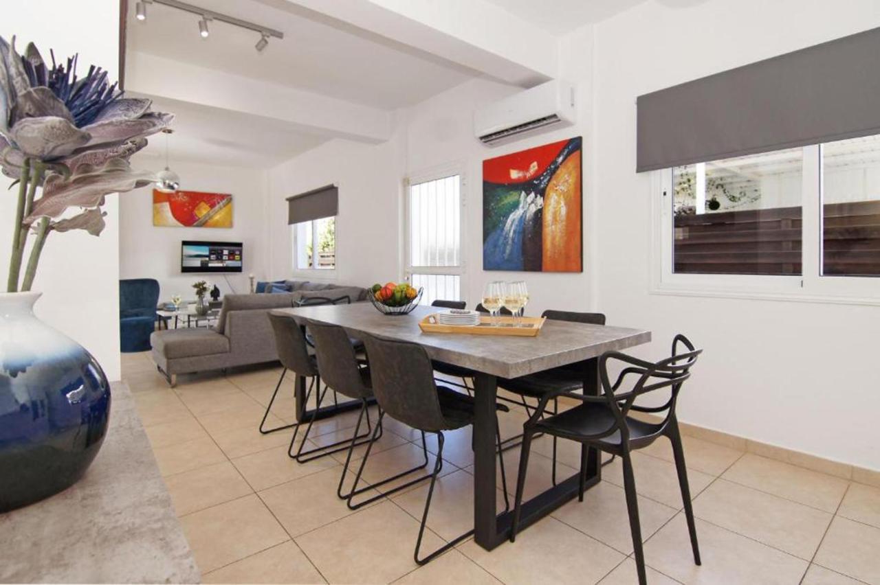 Elite Luxury Villa Paralimni Exterior foto