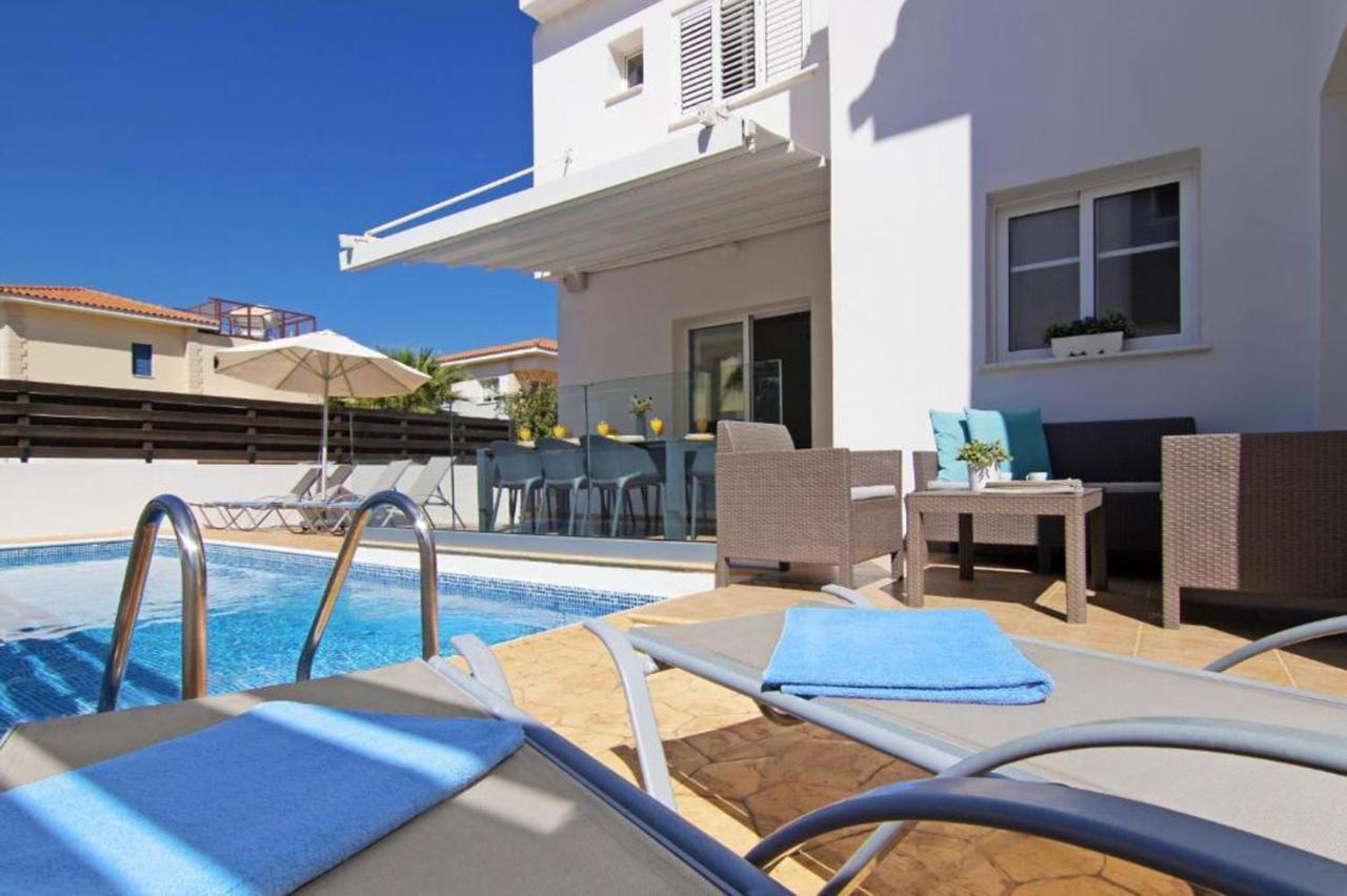 Elite Luxury Villa Paralimni Exterior foto
